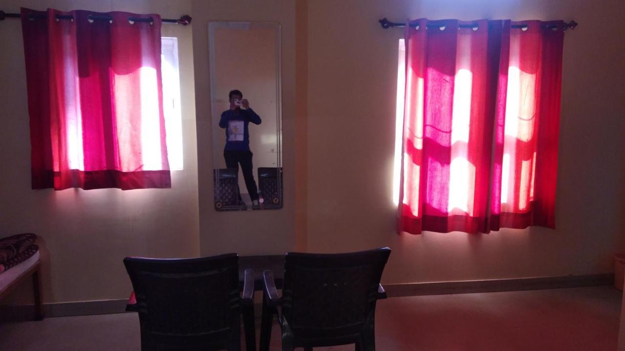 Hotel New India Guest House ชัยปุระ ภายนอก รูปภาพ