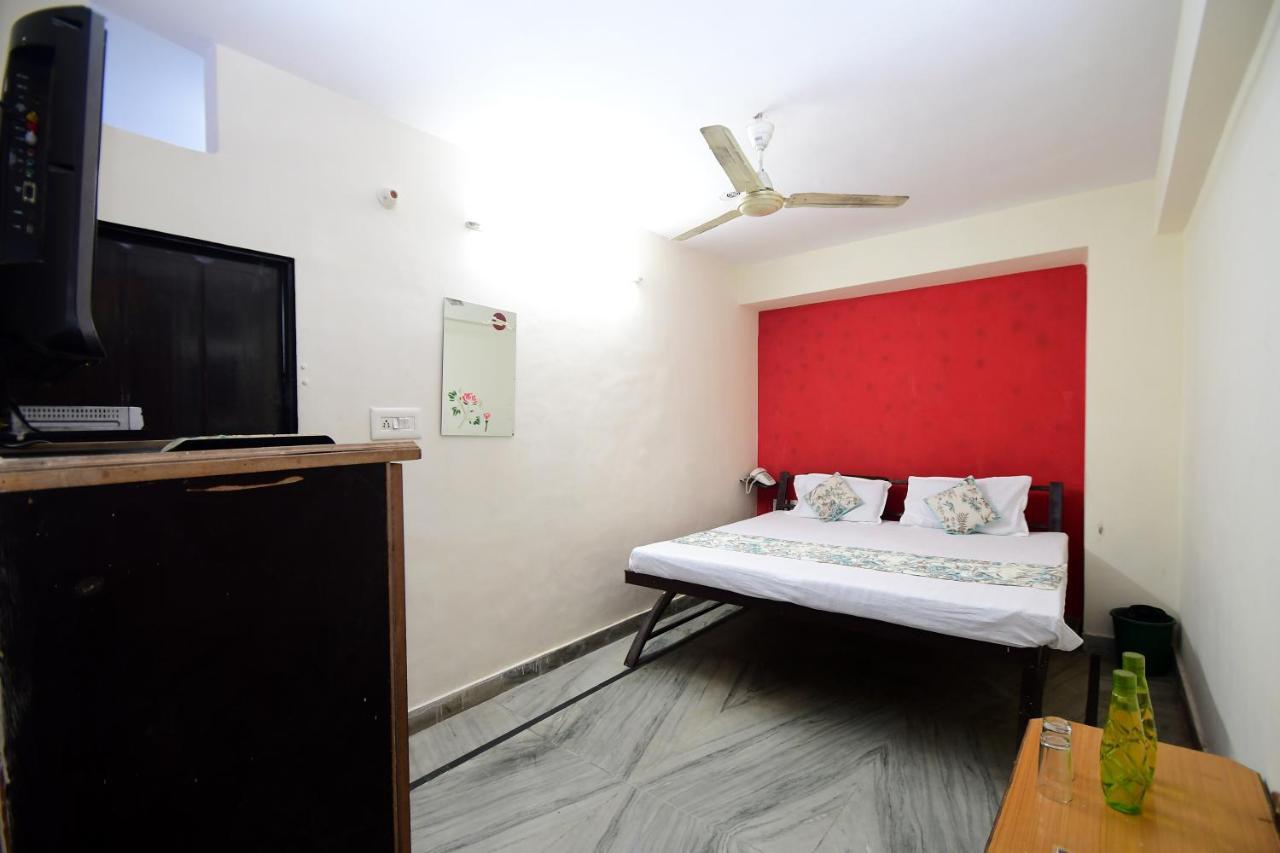 Hotel New India Guest House ชัยปุระ ภายนอก รูปภาพ
