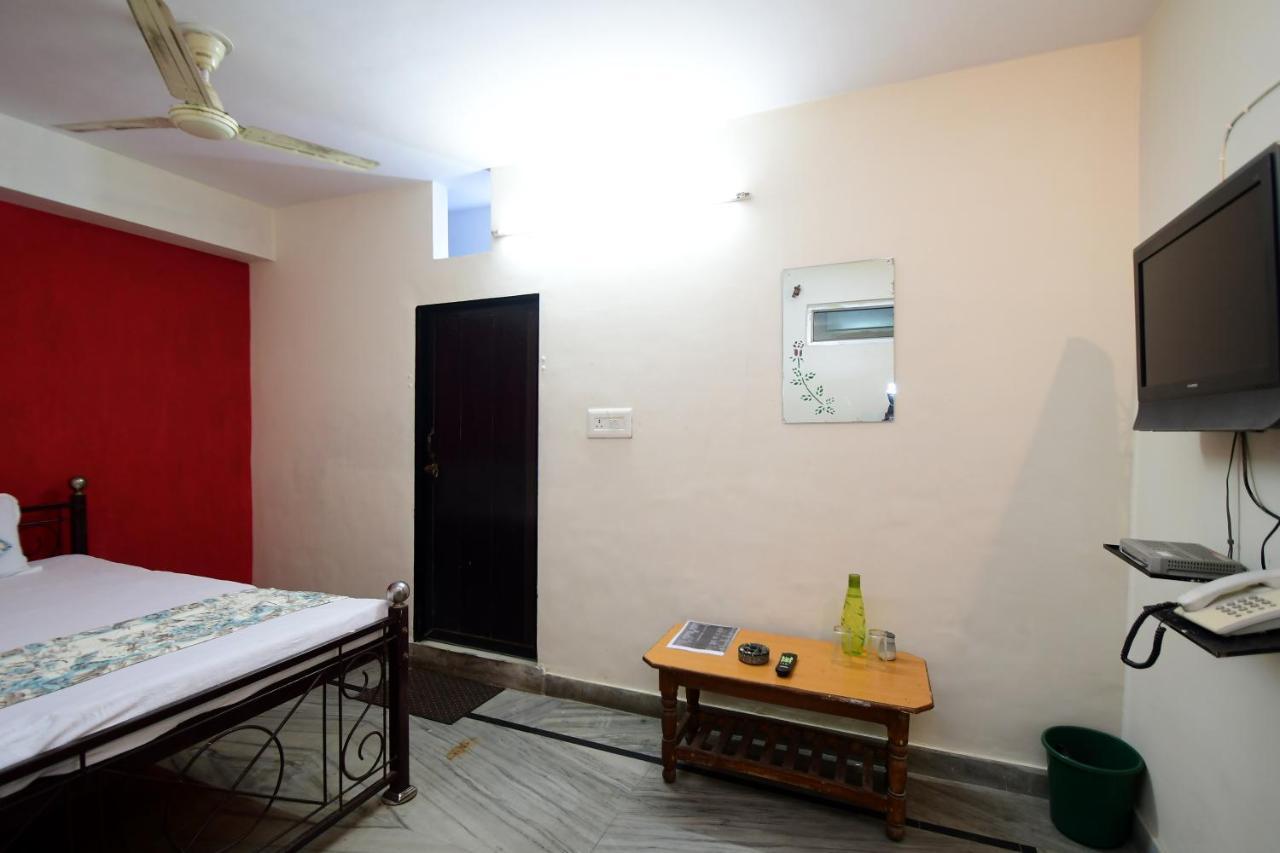 Hotel New India Guest House ชัยปุระ ภายนอก รูปภาพ