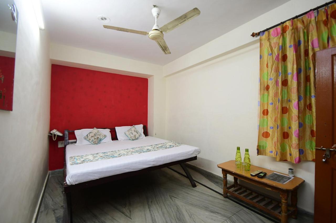 Hotel New India Guest House ชัยปุระ ภายนอก รูปภาพ