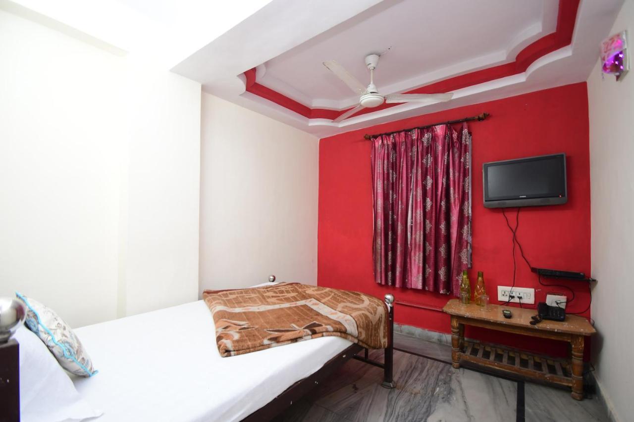 Hotel New India Guest House ชัยปุระ ภายนอก รูปภาพ