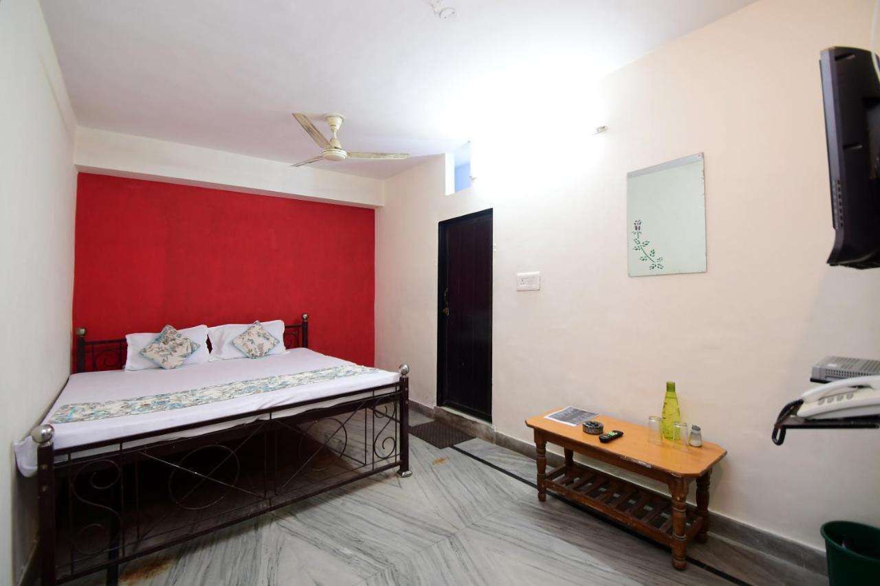 Hotel New India Guest House ชัยปุระ ภายนอก รูปภาพ