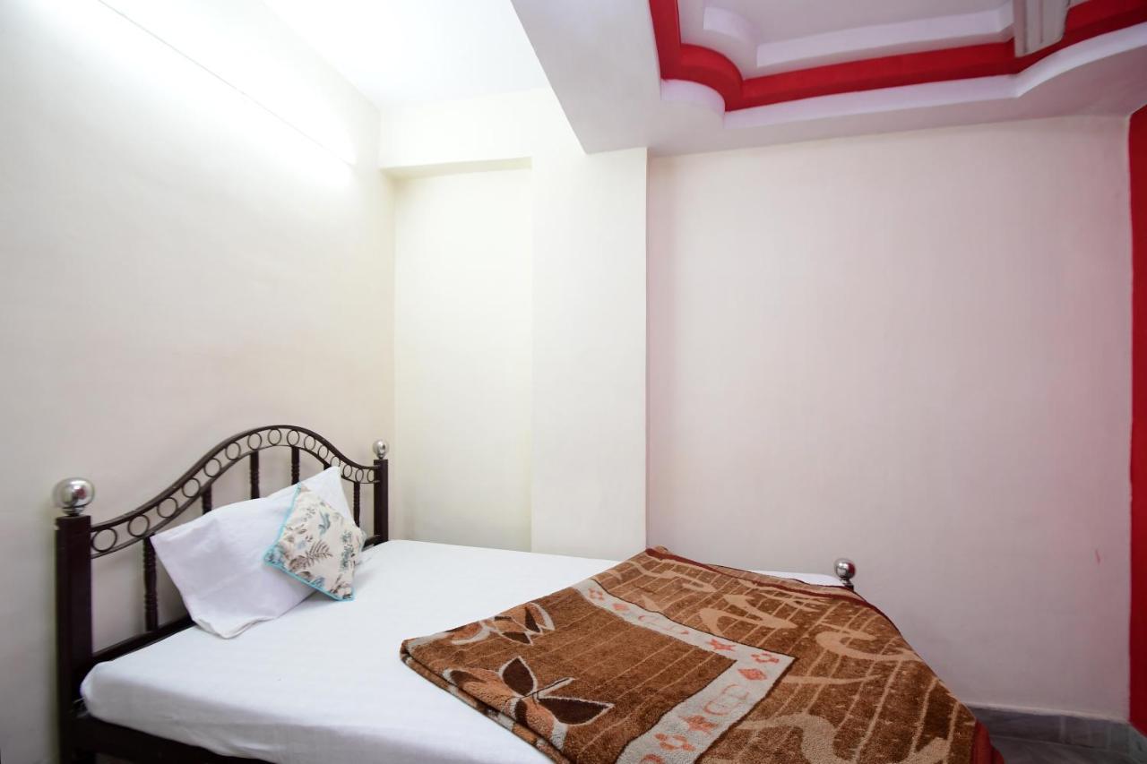 Hotel New India Guest House ชัยปุระ ภายนอก รูปภาพ