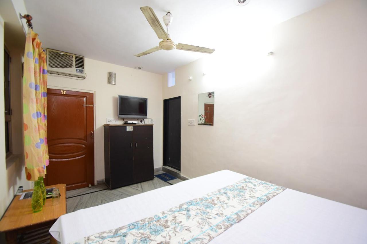 Hotel New India Guest House ชัยปุระ ภายนอก รูปภาพ