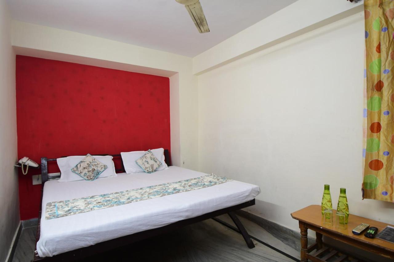 Hotel New India Guest House ชัยปุระ ภายนอก รูปภาพ
